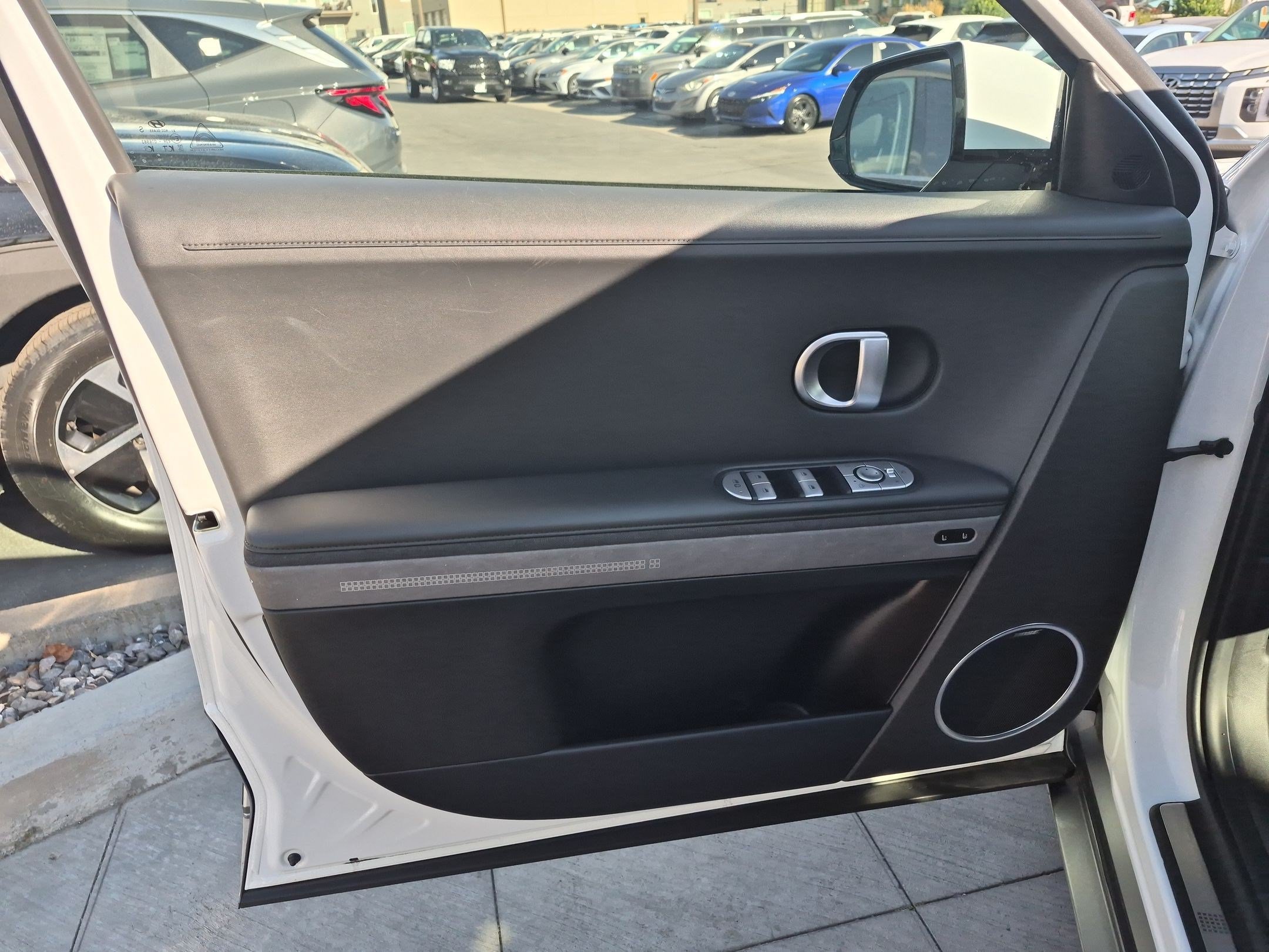 Certified 2024 Hyundai Ioniq 5 Limited AWD/4WD image 14