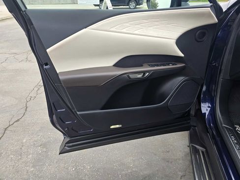 Used 2025 Lexus RX 350 image 23