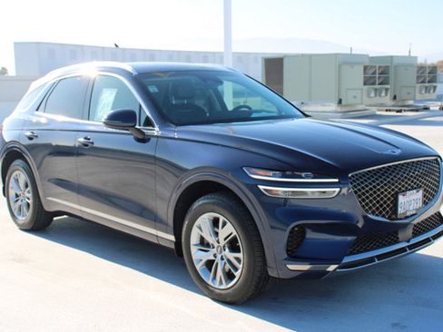 Used 2022 Genesis GV70 2.5T image 2