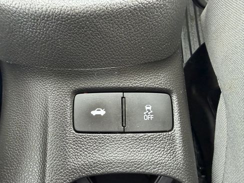 Used 2019 Chevrolet Sonic LS FWD image 16