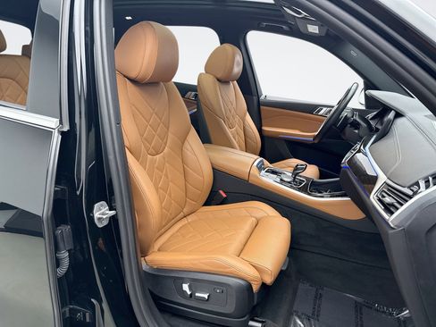 Used 2023 BMW X5 xDrive40i w/ Premium Package image 17