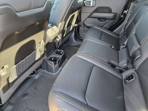 New 2026 Jeep Gladiator Sport image 29