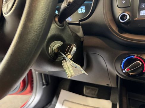 Certified 2023 Kia Soul LX FWD image 29