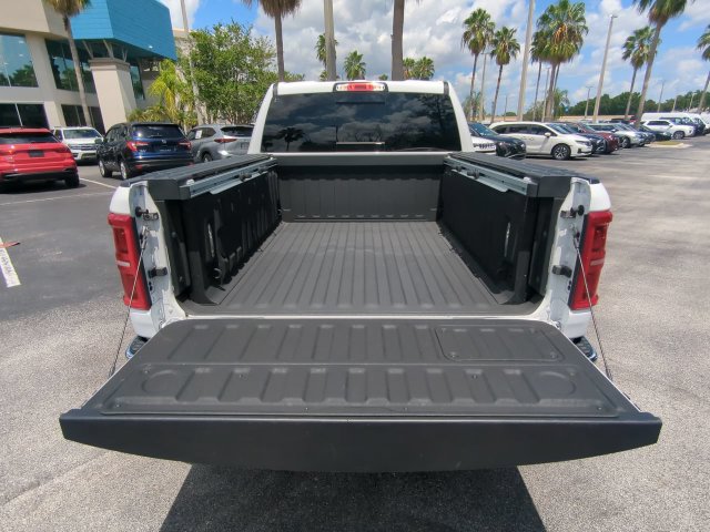 Used 2025 RAM 1500 Limited AWD/4WD image 14
