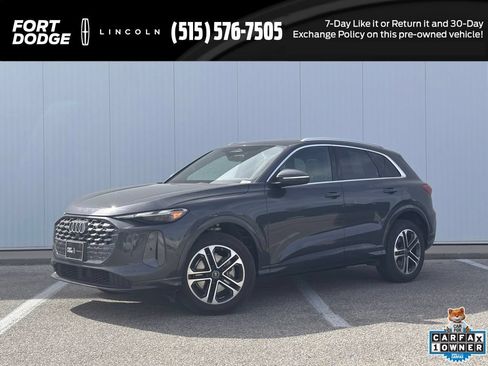 Used 2025 Audi Q5 Premium AWD/4WD image 1