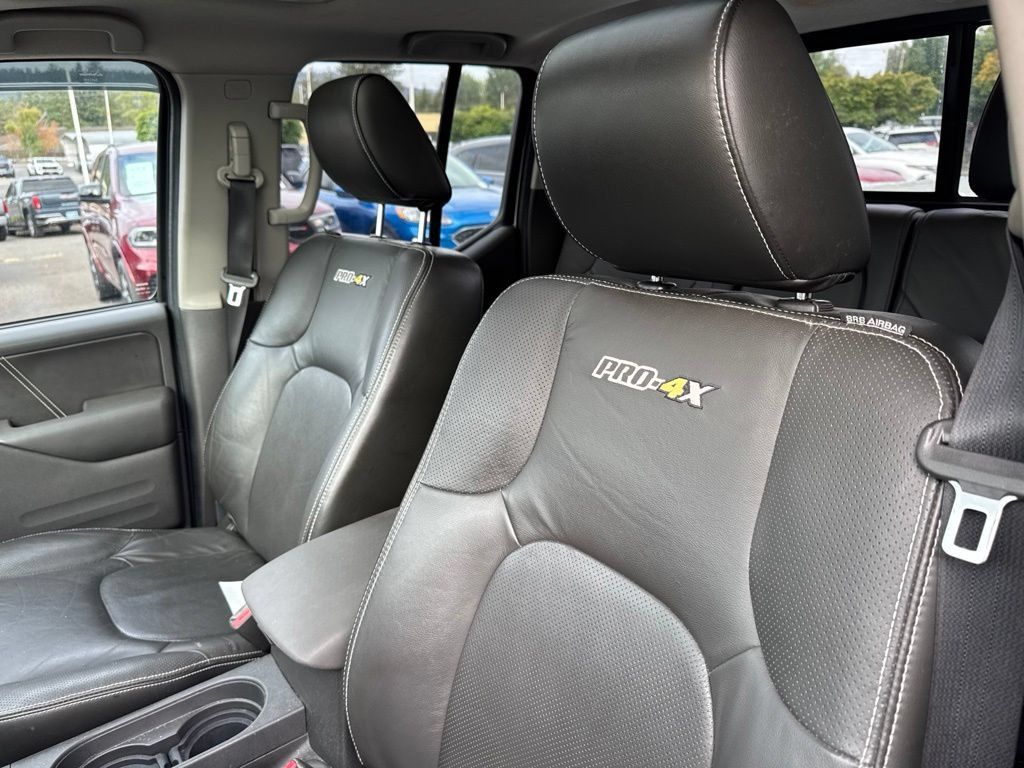 Used 2020 Nissan Frontier PRO-4X w/ Pro-4x Utility Package AWD/4WD image 4