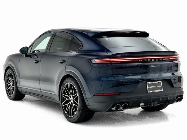 Certified 2026 Porsche Cayenne Coupe AWD/4WD image 3