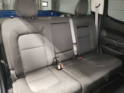 Used 2022 Chevrolet Colorado LT image 12