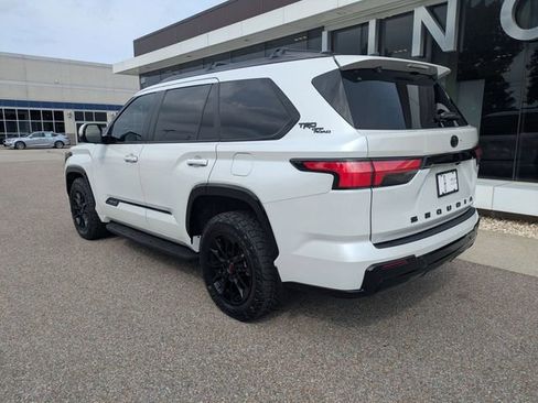 Used 2024 Toyota Sequoia Platinum w/ TRD Off-Road Package AWD/4WD image 4
