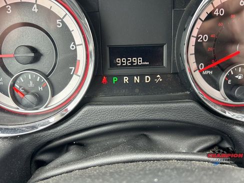 Used 2014 Dodge Grand Caravan SXT image 17