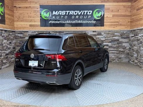 Used 2019 Volkswagen Tiguan SE AWD/4WD image 9