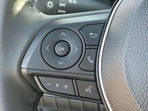 Certified 2025 Toyota Corolla SE image 22