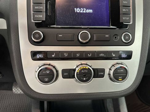 Used 2014 Volkswagen Eos Komfort image 20