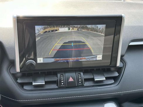 Used 2025 Toyota RAV4 XLE Premium image 22