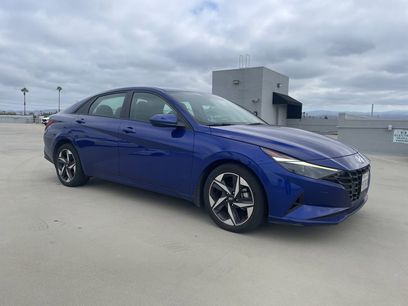 Used 2023 Hyundai Elantra SEL w/ Convenience Package