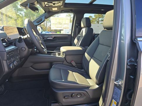 New 2026 Chevrolet Tahoe Premier w/ Sun And Tow Package AWD/4WD image 9