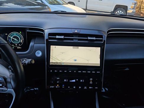 Used 2024 Hyundai Tucson Limited image 16