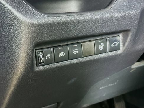 Used 2019 Toyota RAV4 XLE w/ Convenience Package AWD/4WD image 12