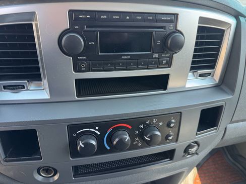 Used 2007 Dodge Ram 2500 Truck SLT image 22