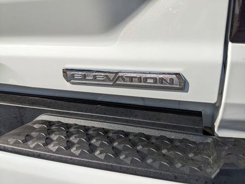 Used 2025 GMC Canyon Elevation w/ Convenience Package image 25