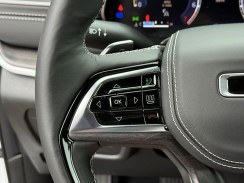 New 2025 Jeep Grand Cherokee Overland w/ Adv Protech Group III image 30