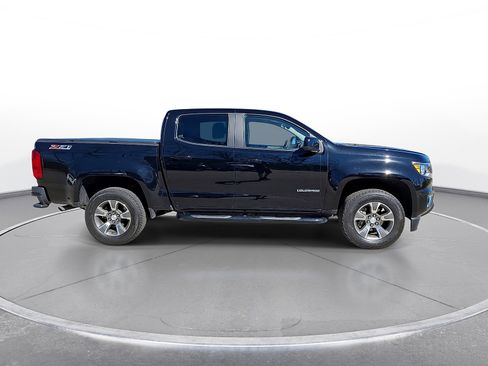 Used 2018 Chevrolet Colorado Z71 AWD/4WD image 9