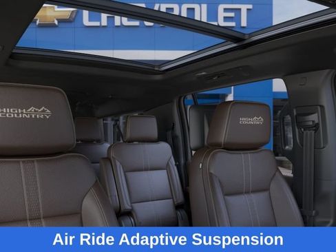 New 2026 Chevrolet Suburban High Country AWD/4WD image 25