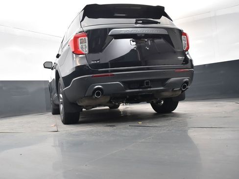Certified 2023 Ford Explorer XLT w/ Equipment Group 202A image 21