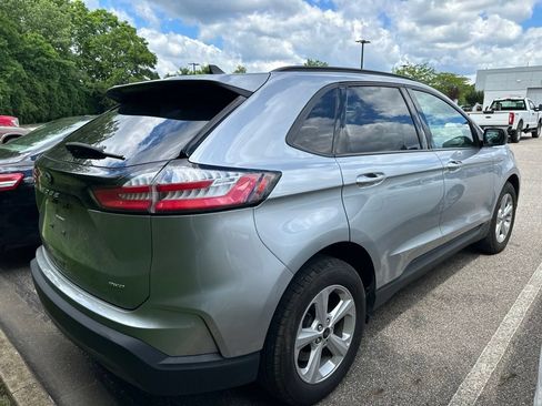 Used 2023 Ford Edge SE AWD/4WD image 3