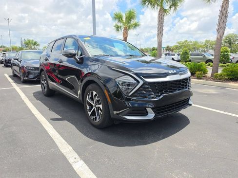 Used 2025 Kia Sportage EX FWD image 1