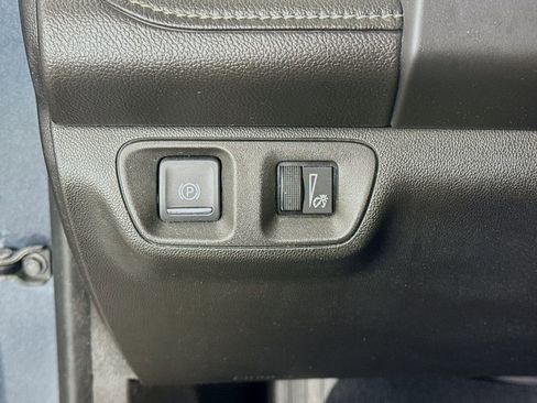 Used 2019 GMC Acadia SLE w/ LPO, Floor Liner Package FWD image 10