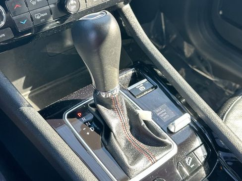 Used 2025 Jeep Compass Trailhawk image 17