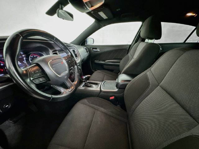 Used 2022 Dodge Charger SXT RWD image 19