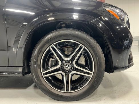 Used 2025 Mercedes-Benz GLE 450 4MATIC image 16