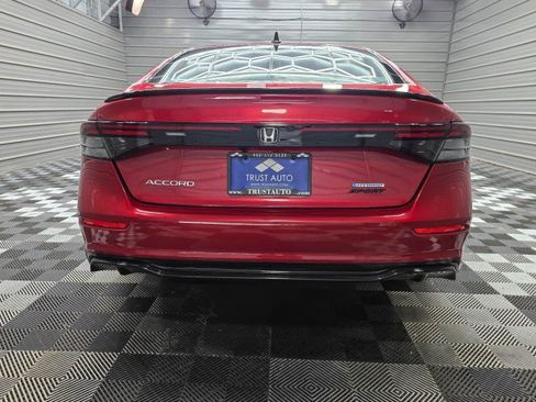Used 2024 Honda Accord Sport image 7