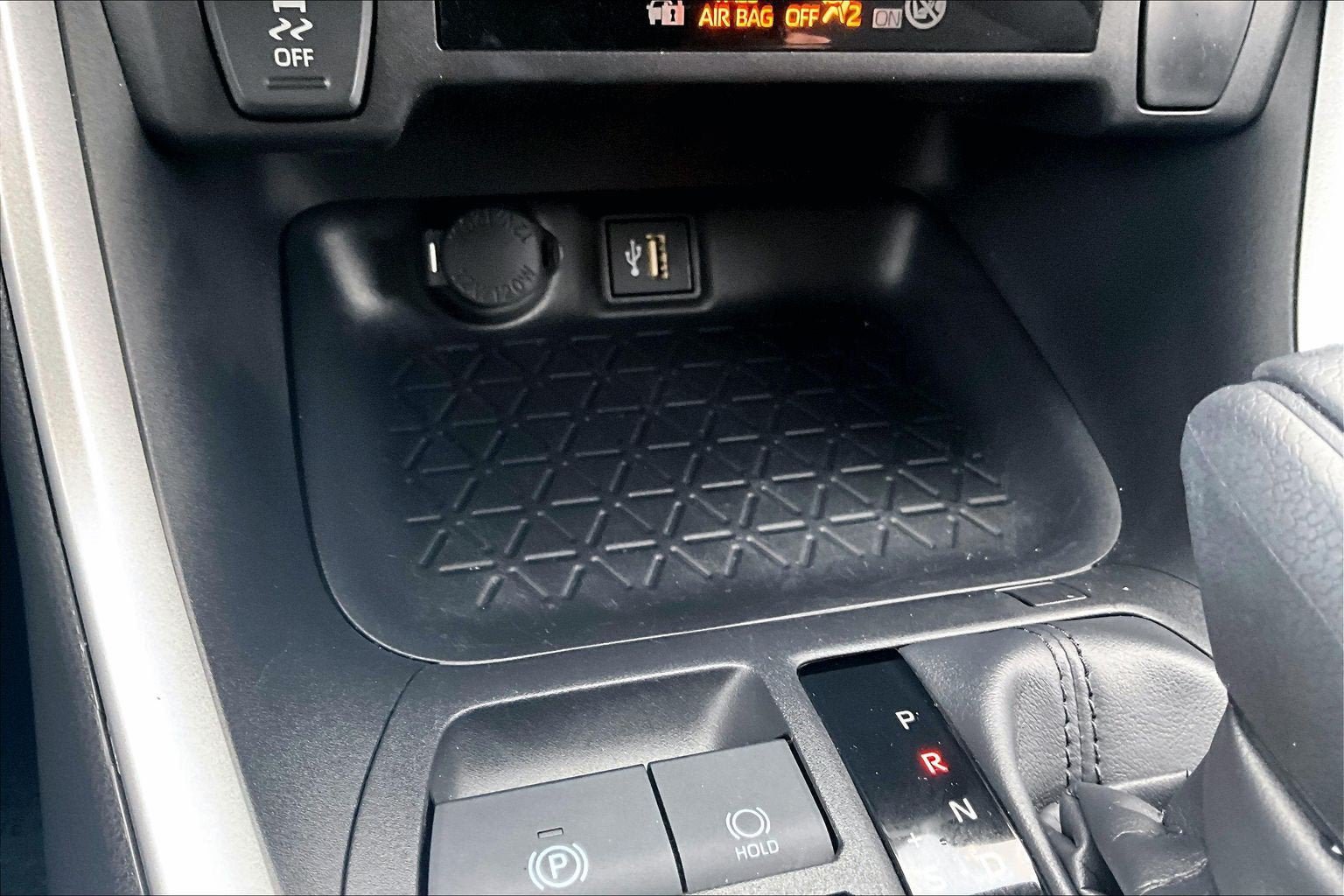 Used 2025 Toyota RAV4 XLE AWD/4WD image 30