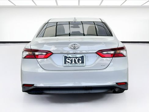 Used 2023 Toyota Camry LE FWD image 5