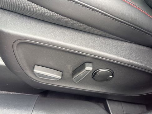 New 2026 Ford Escape ST-Line Select w/ Equipment Group 401A image 17