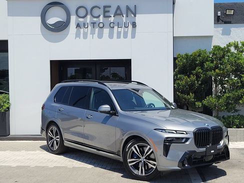 Used 2026 BMW X7 xDrive40i AWD/4WD image 2