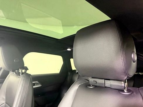 New 2026 Land Rover Range Rover Velar Dynamic SE image 7