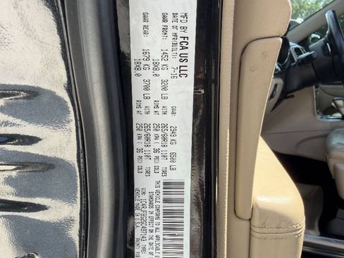 Used 2016 Jeep Grand Cherokee Limited AWD/4WD image 24