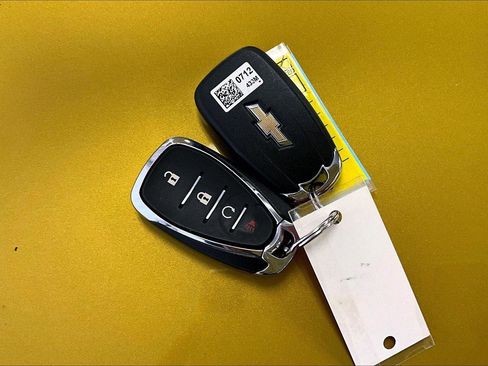 Used 2024 Chevrolet Trax RS w/ Driver Confidence Package image 9