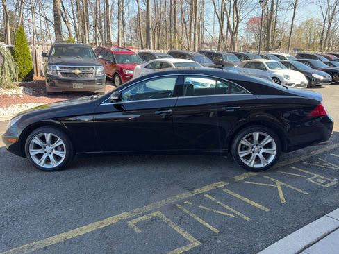 Used 2008 Mercedes-Benz CLS 550 image 8