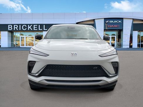 Certified 2025 Buick Envista Sport Touring w/ Convenience I Package image 2