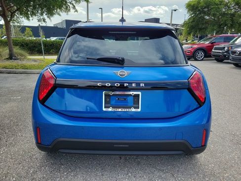 Used 2025 MINI Cooper 2-Door Hardtop image 6