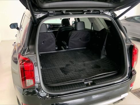 Used 2021 Hyundai Palisade Limited image 16