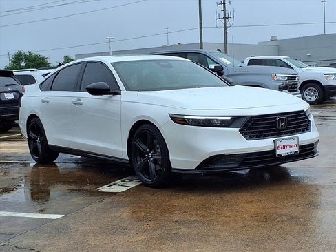 Used 2023 Honda Accord Sport image 1