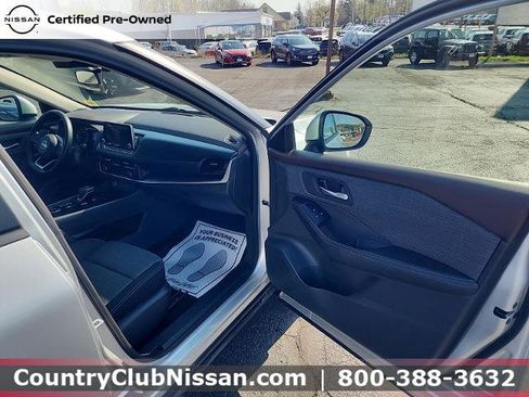 Certified 2022 Nissan Rogue SV AWD/4WD image 29