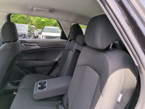 Used 2024 Kia Sportage LX AWD/4WD image 34