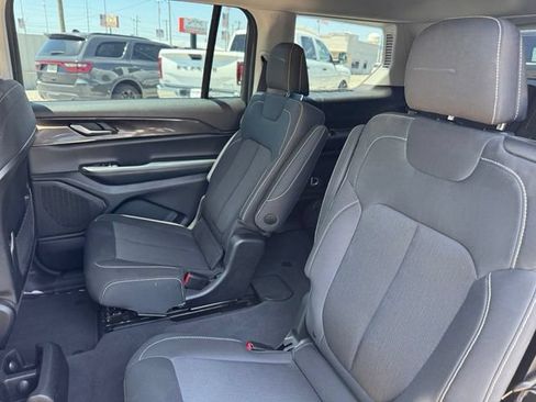 Certified 2023 Jeep Grand Cherokee L Laredo w/ Trailer Tow Group (B) RWD image 14